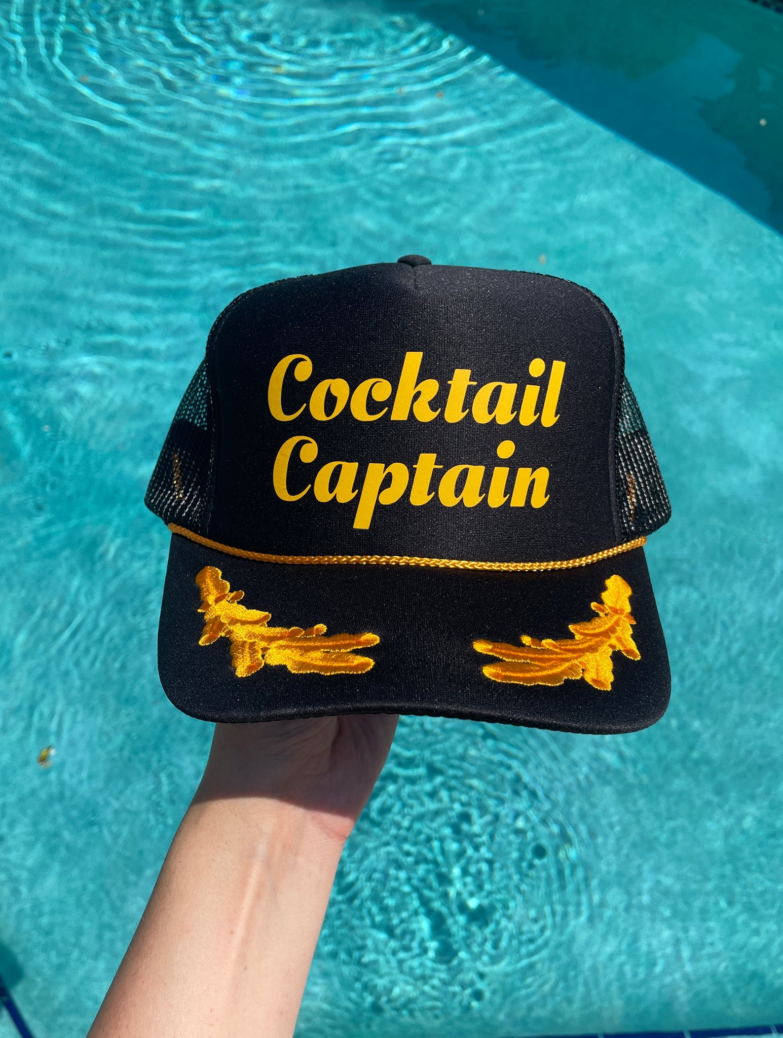 Coctail Captain Trucker Hat