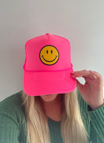 SMILEY Trucker Hat - Neon Pink